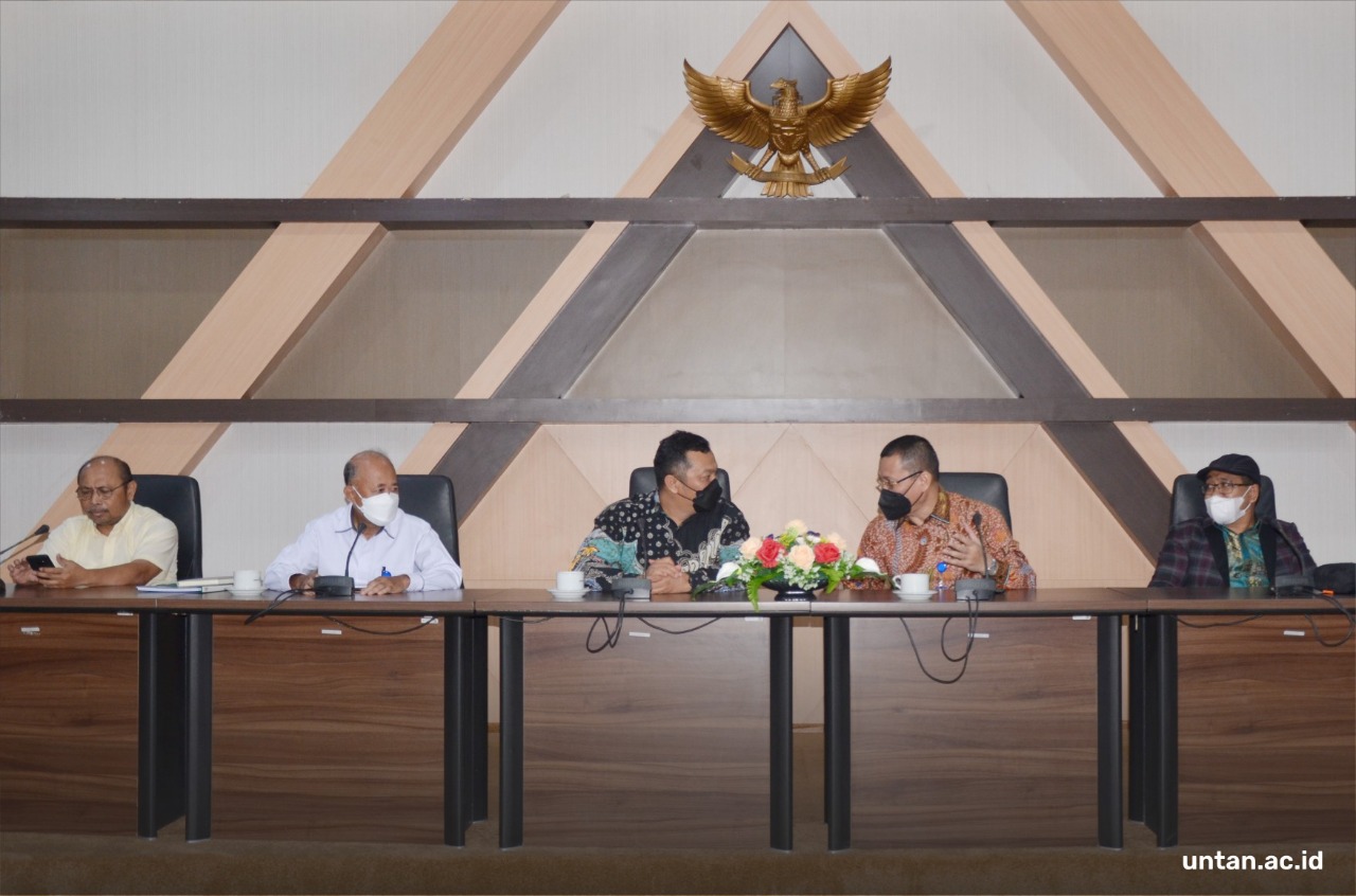 Rektor Untan Terima Kunjungan Rektor Umrah